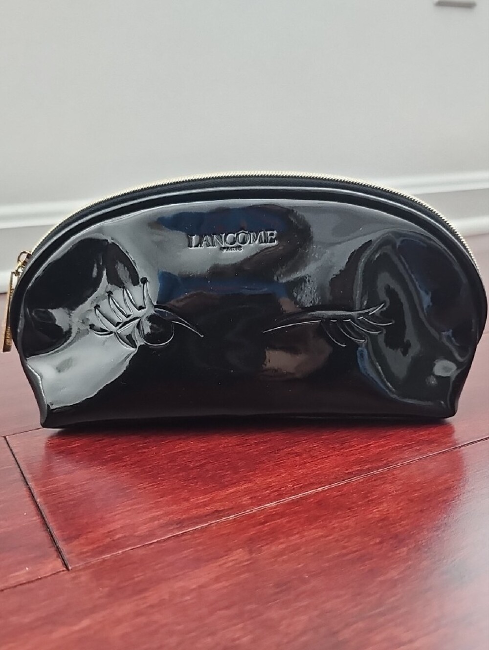 Black Patent Cosmetic Pouch with Eyelash Detail - Picture 2 of 5